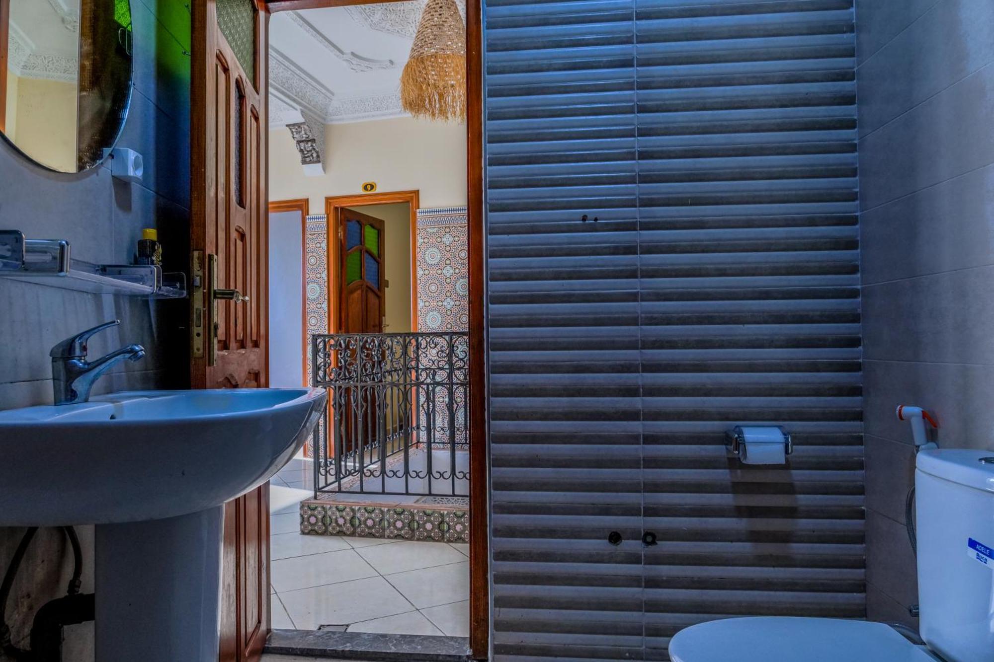 Yakout Hostel Tangier Exterior photo