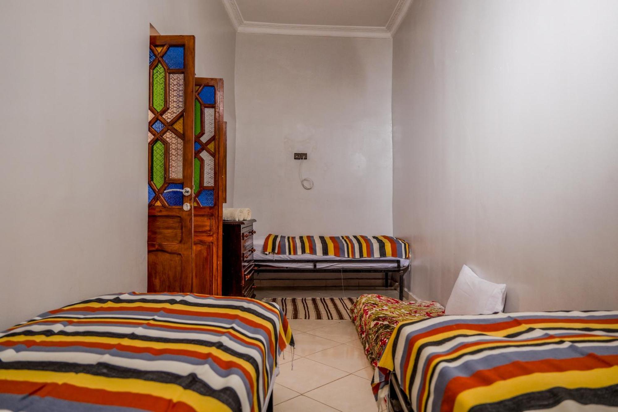 Yakout Hostel Tangier Exterior photo