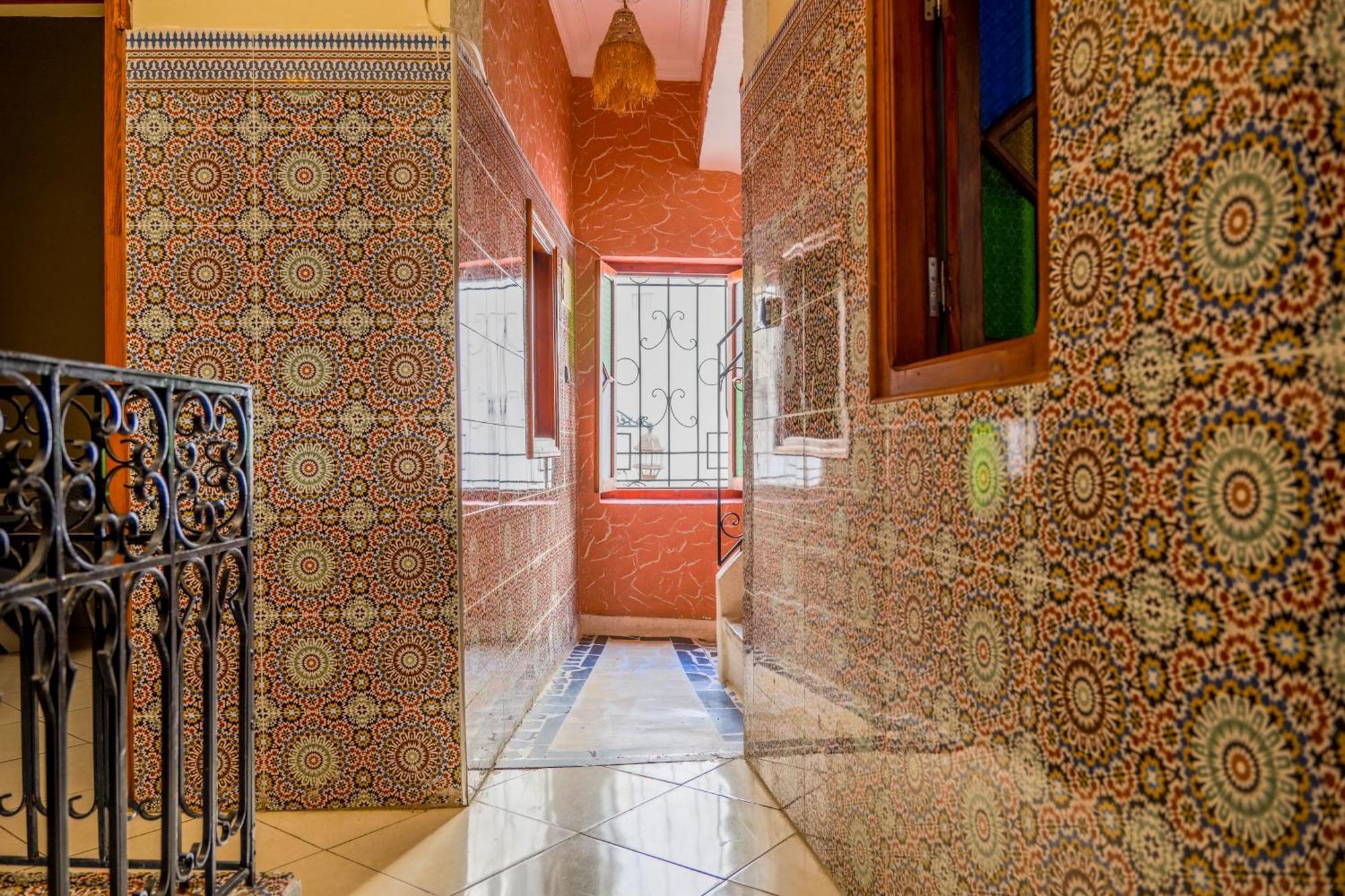 Yakout Hostel Tangier Exterior photo