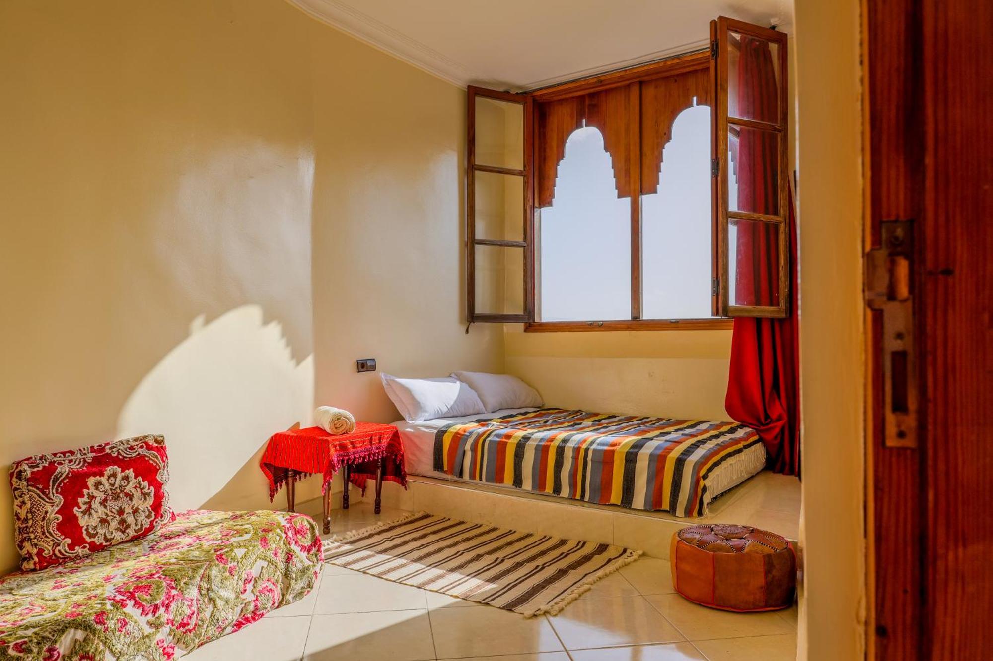 Yakout Hostel Tangier Exterior photo
